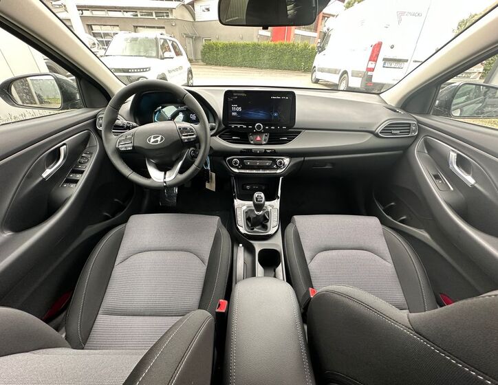 Hyundai i30 8