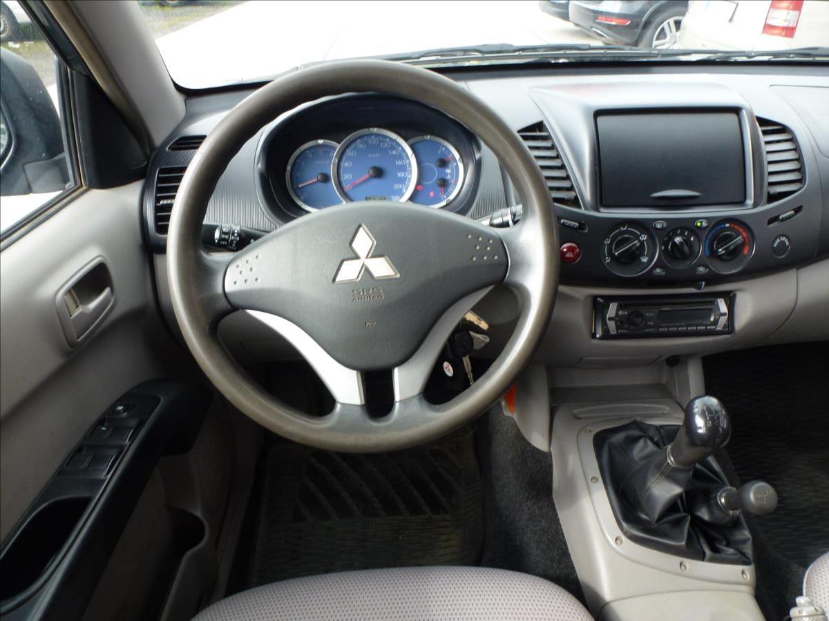 Mitsubishi L200