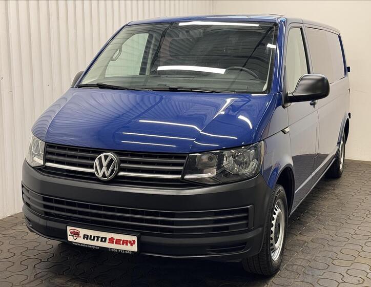 Volkswagen Transporter 1