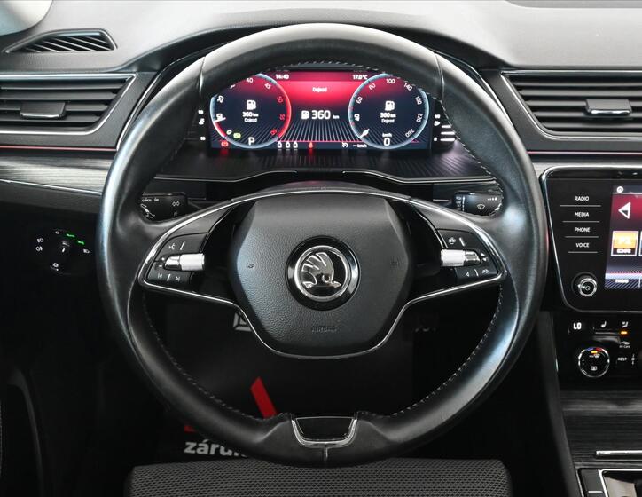 Škoda Superb 16