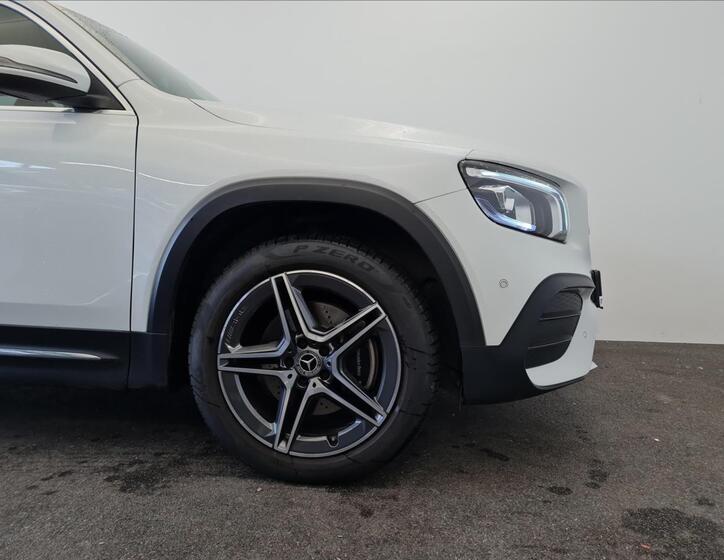 Mercedes-Benz GLB 22