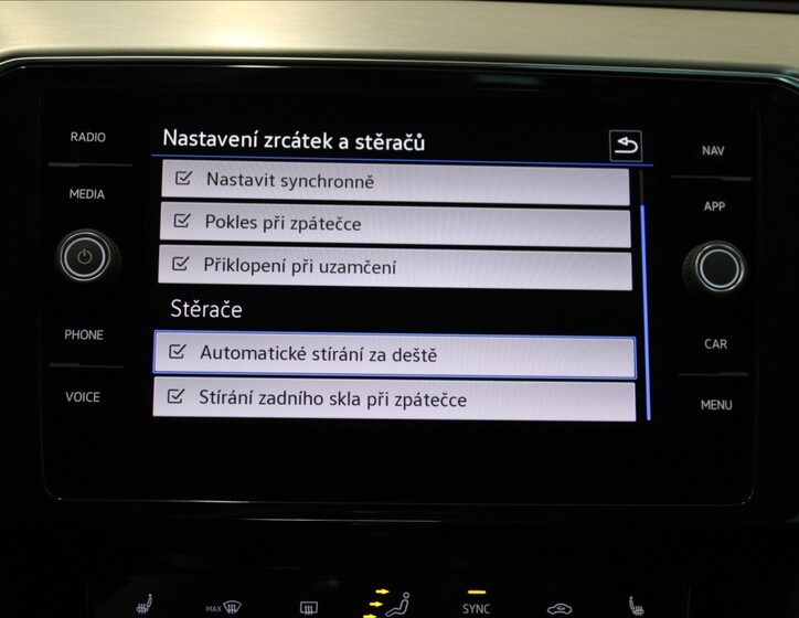 Volkswagen Passat 12