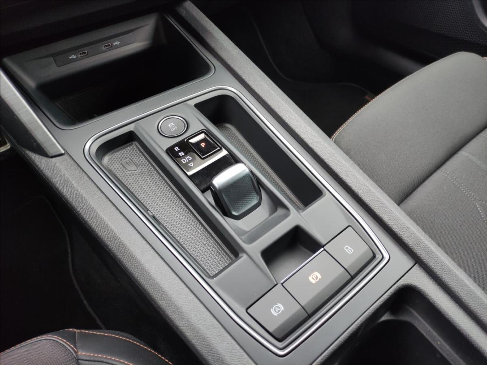 Cupra Formentor 22