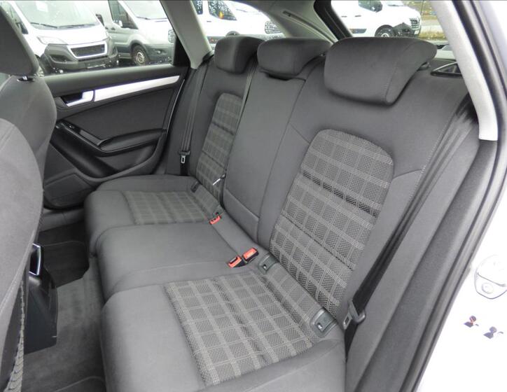 Audi A4 53