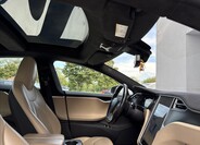 Tesla Model S 22