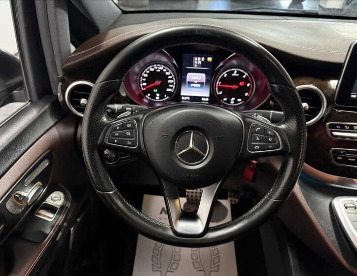 Mercedes-Benz Třídy V 25