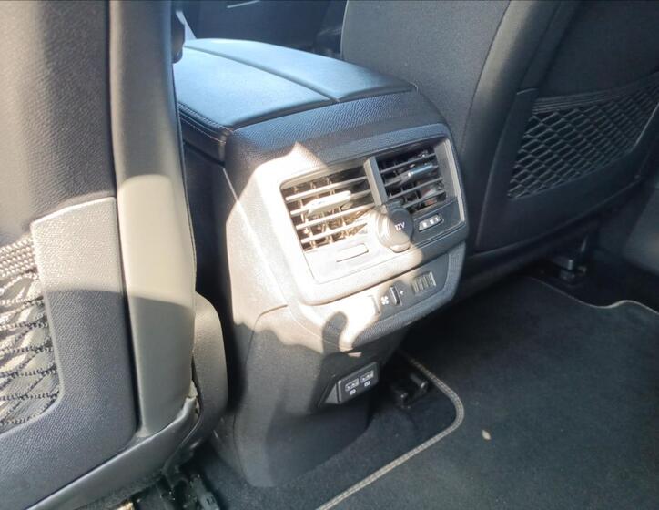 Peugeot 5008 18