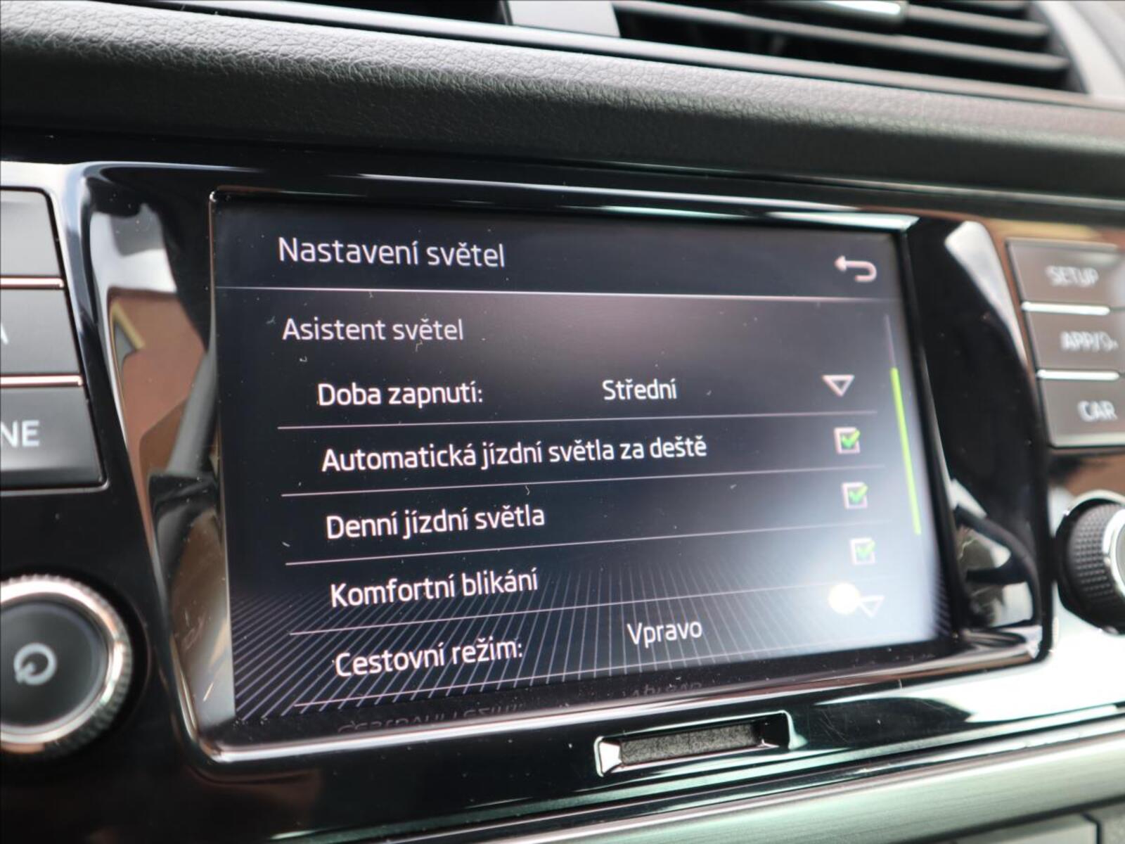 Škoda Fabia 18