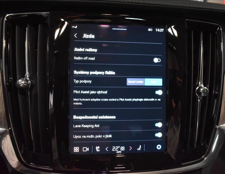 Volvo V90 22