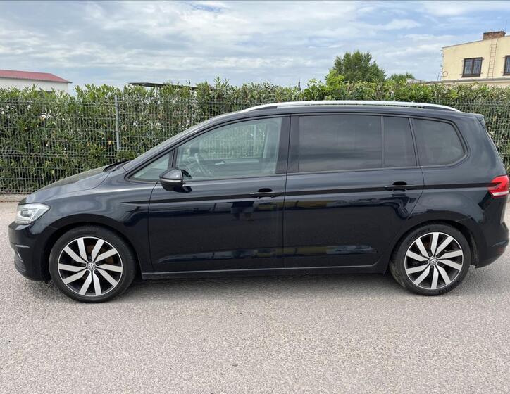 Volkswagen Touran 4