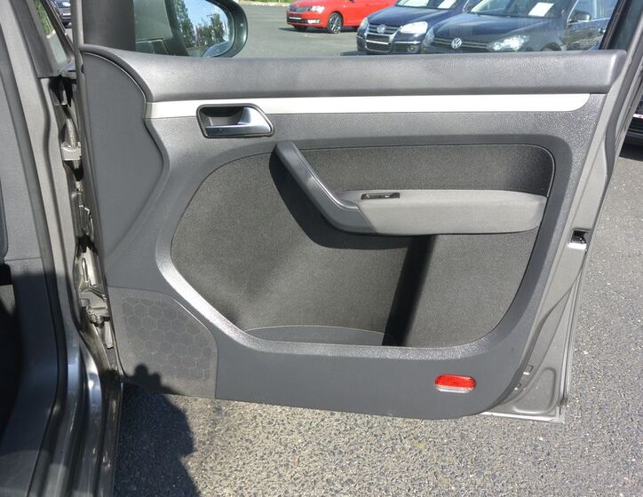 Volkswagen Touran 26