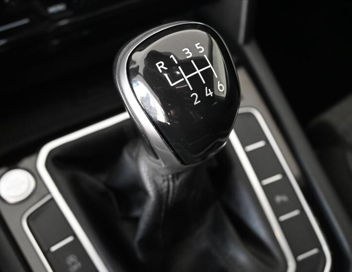 Volkswagen Passat 24
