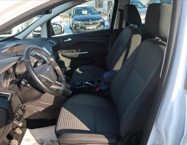 Ford Grand C-MAX 12