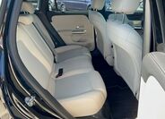 Mercedes-Benz GLA 11