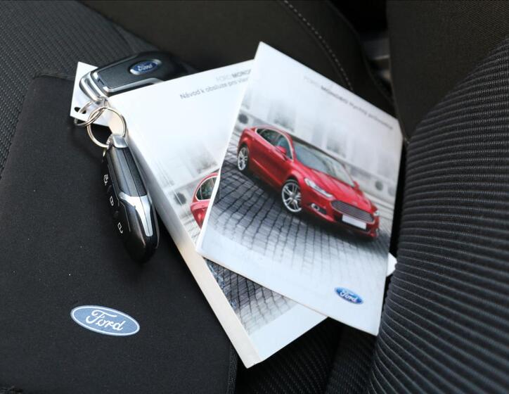 Ford Mondeo 48
