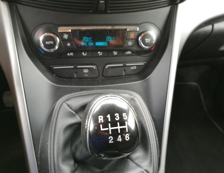 Ford Kuga 10