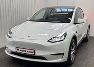 Tesla Model Y 1