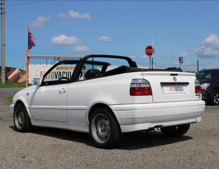 Volkswagen Golf 13