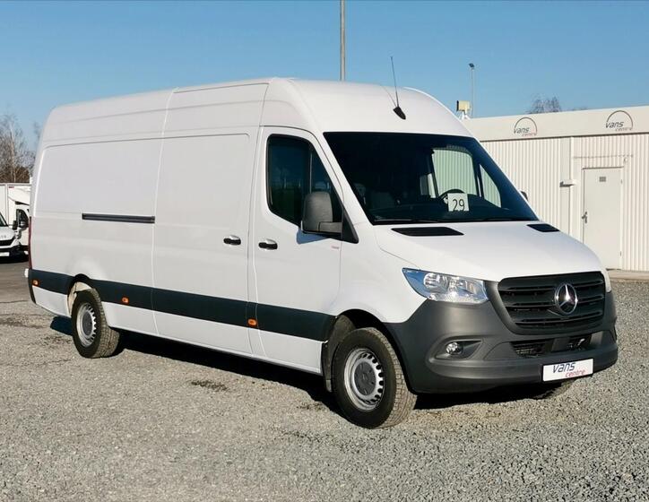 Mercedes-Benz Sprinter 2