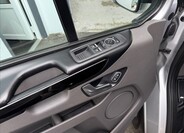 Ford Tourneo Custom 20