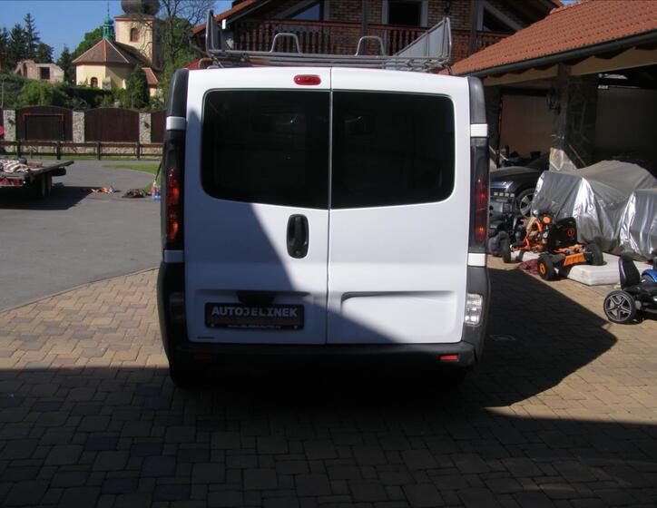 Renault Trafic 4