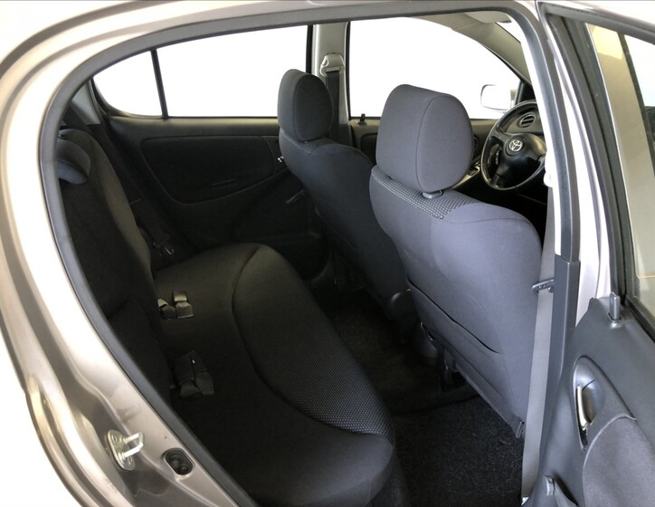 Toyota Yaris 11