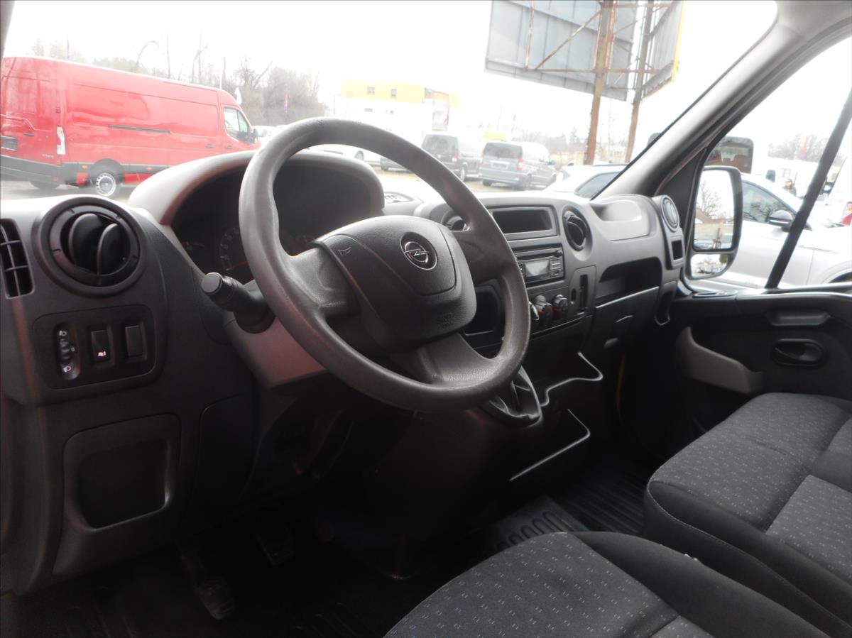 Opel Movano