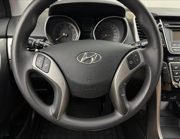 Hyundai i30 8