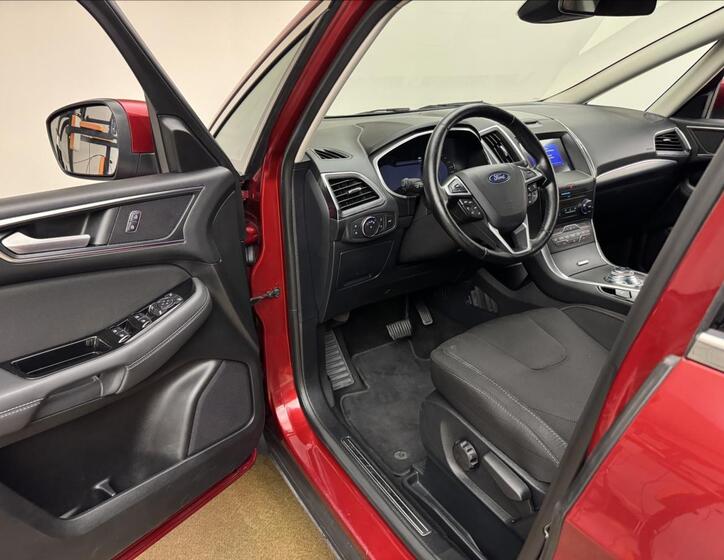 Ford S-MAX 37