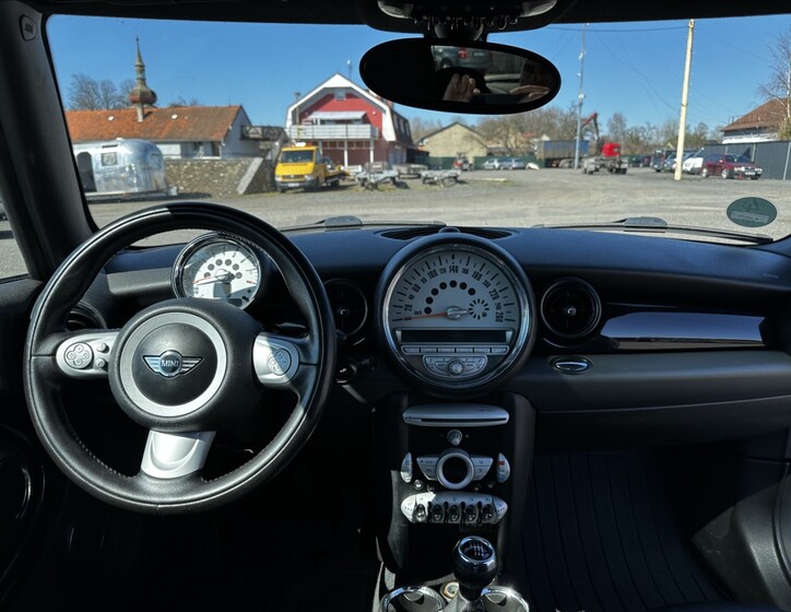 Mini Cooper 18