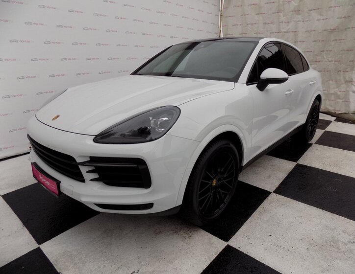Porsche Cayenne 1