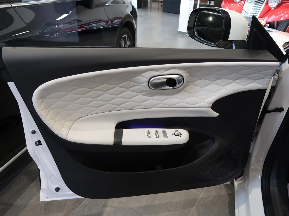 Dongfeng Box