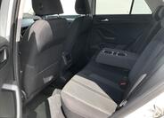 Volkswagen T-Roc 13