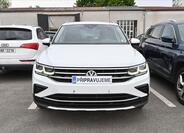 Volkswagen Tiguan 1