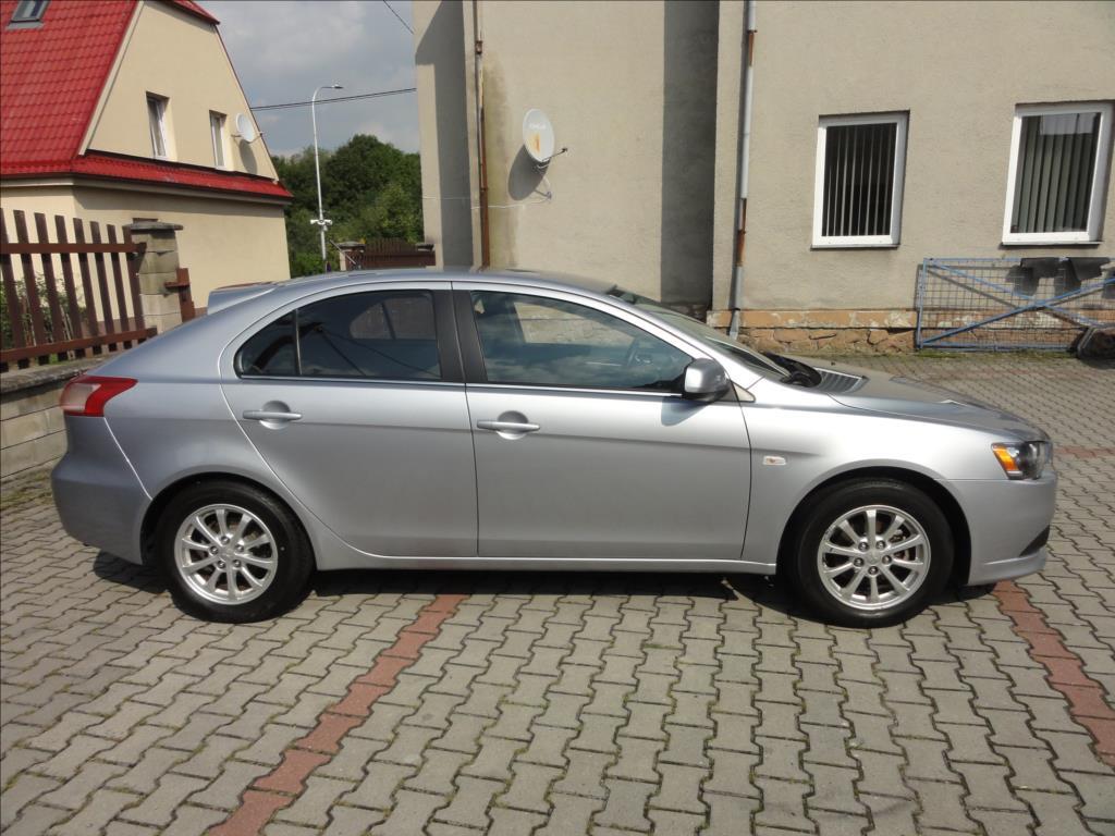Mitsubishi Lancer 3