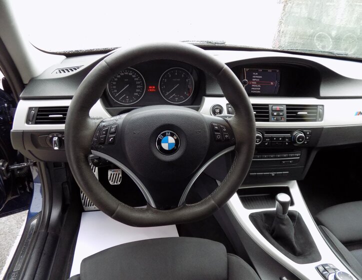 BMW Řada 3 24