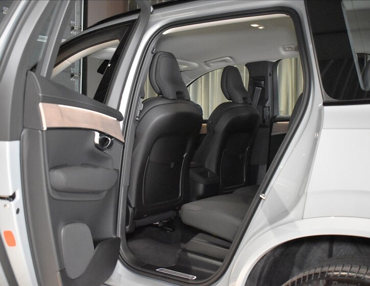 Volvo XC90 18