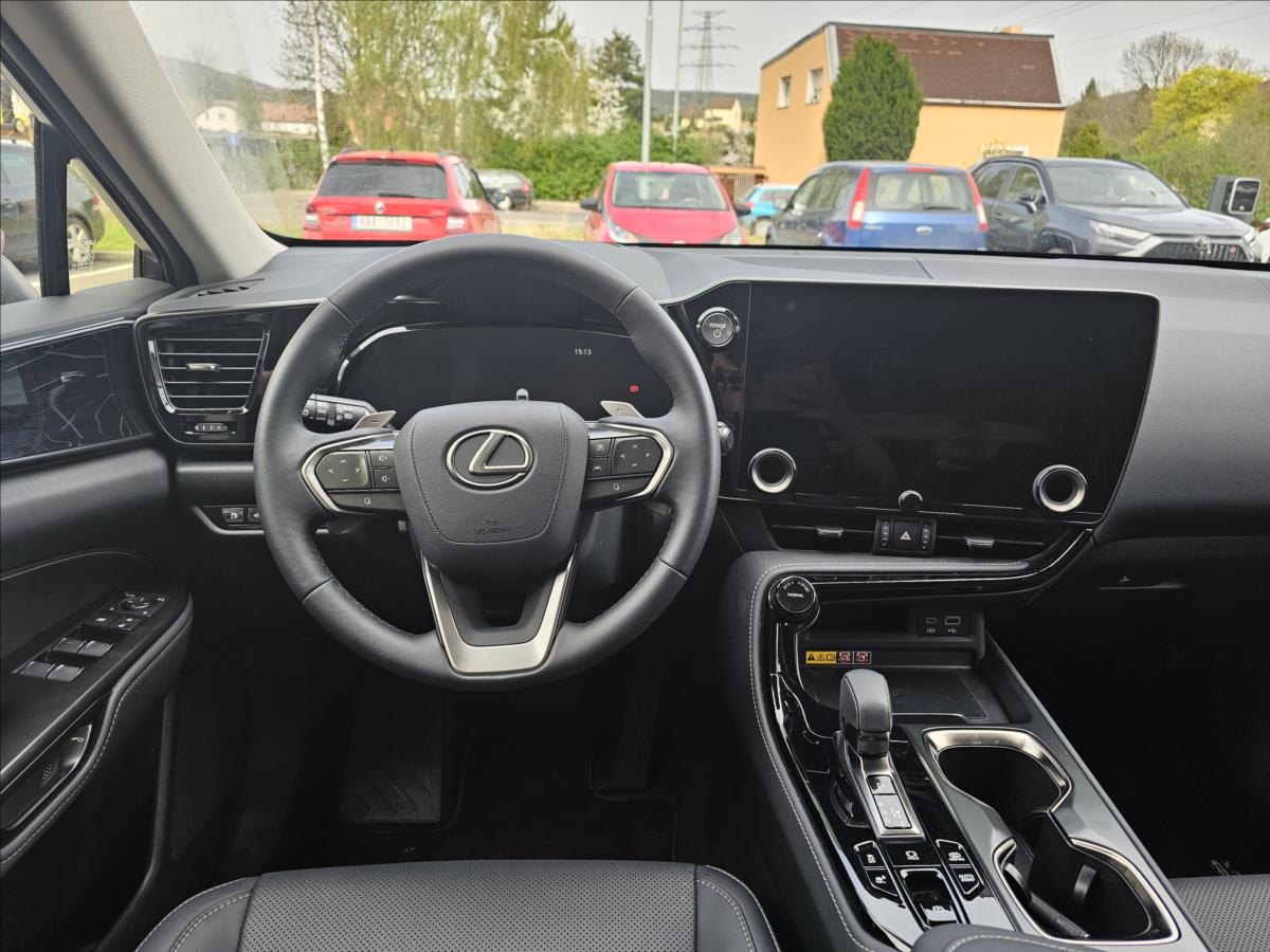 Lexus NX 450h plus
