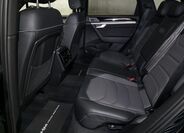 Volkswagen Touareg 11