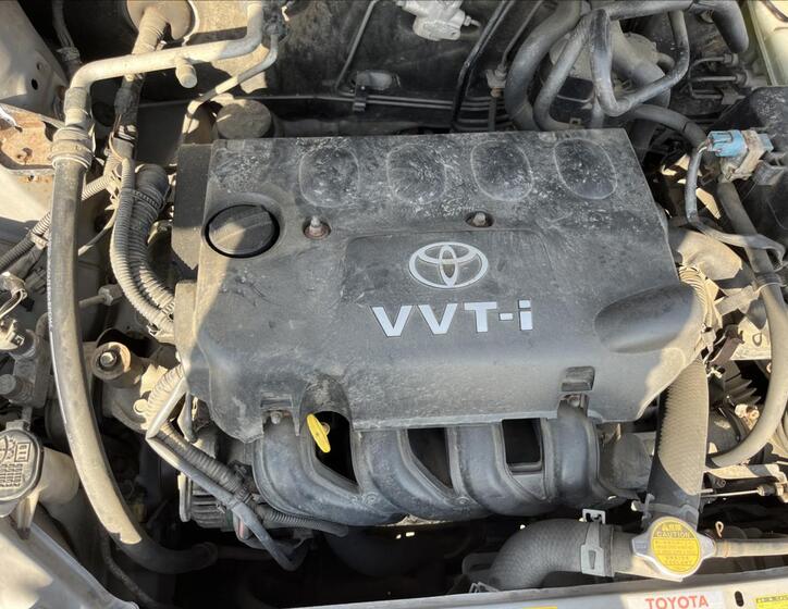 Toyota Yaris 20