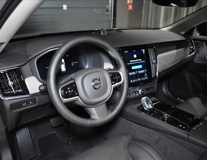 Volvo V90 20