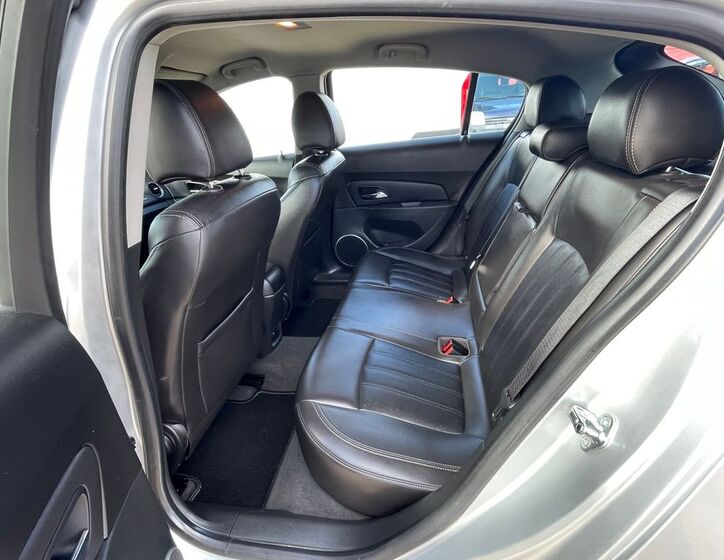 Chevrolet Cruze 11