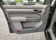 Volkswagen Touran 12
