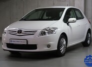 Toyota Auris 1