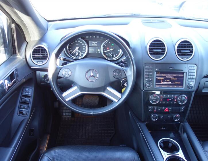 Mercedes-Benz GL 26