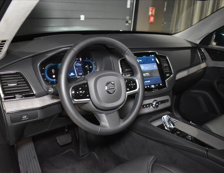 Volvo XC90 15