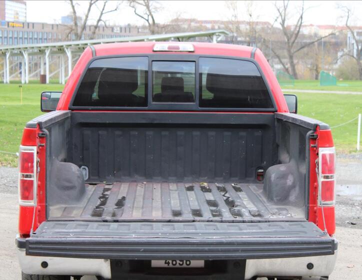 Ford F-150 10