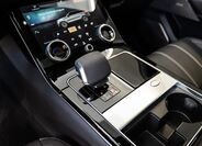 Land Rover Range Rover Velar 14
