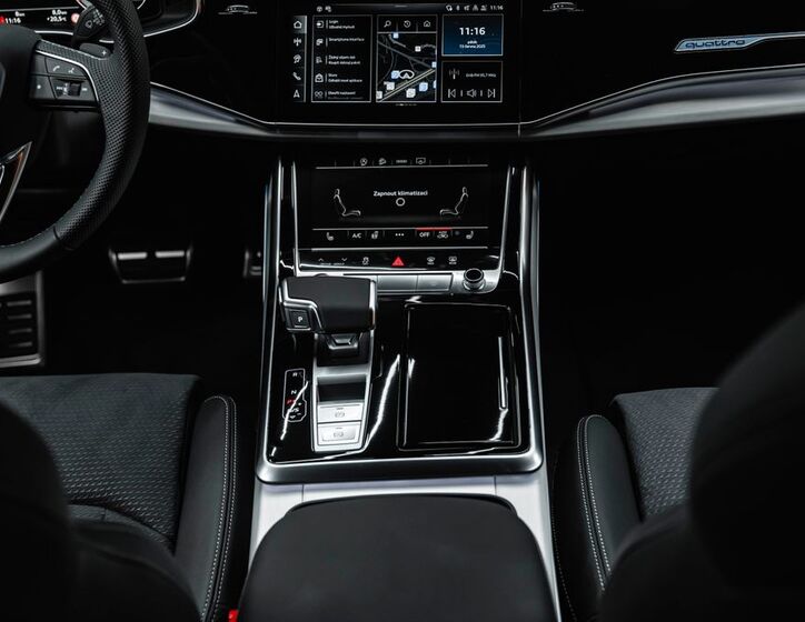 Audi Q7 21