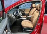 Mercedes-Benz GLA 11